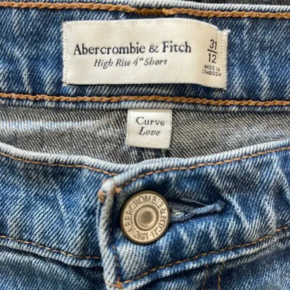 Abercrombie & Fitch Curve Love High Rise 4” Shorts Cutoff Denim - Size 31/12 - Picture 3 of 3